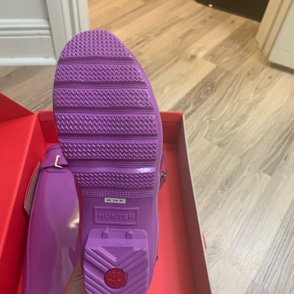 ❗️SOLD - NIB Hunter rain boots - Picture 2 of 2